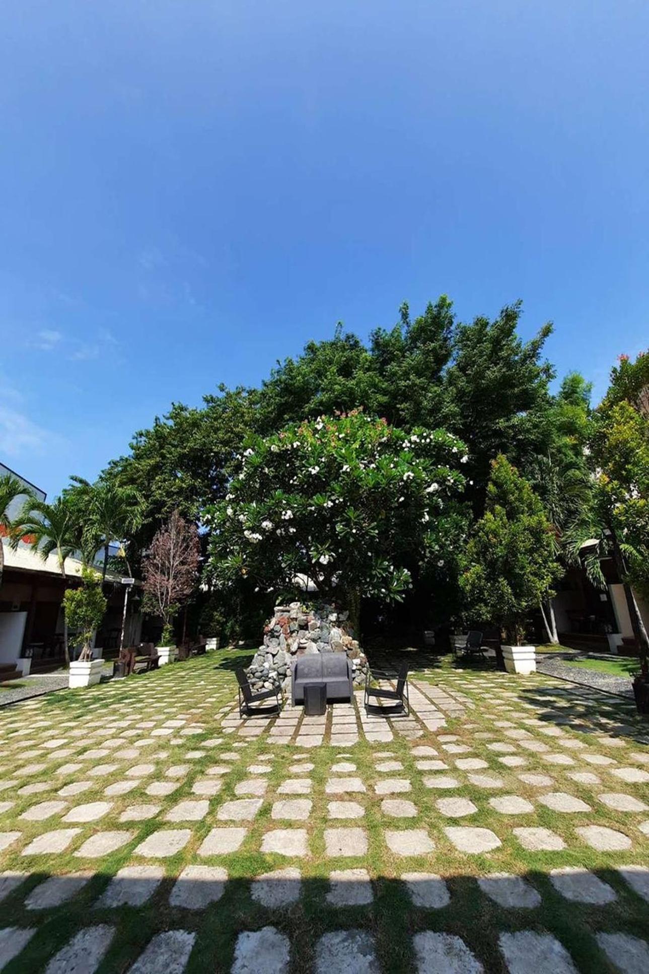 Maritoni Bali Suites And Villas Bauang Eksteriør bilde